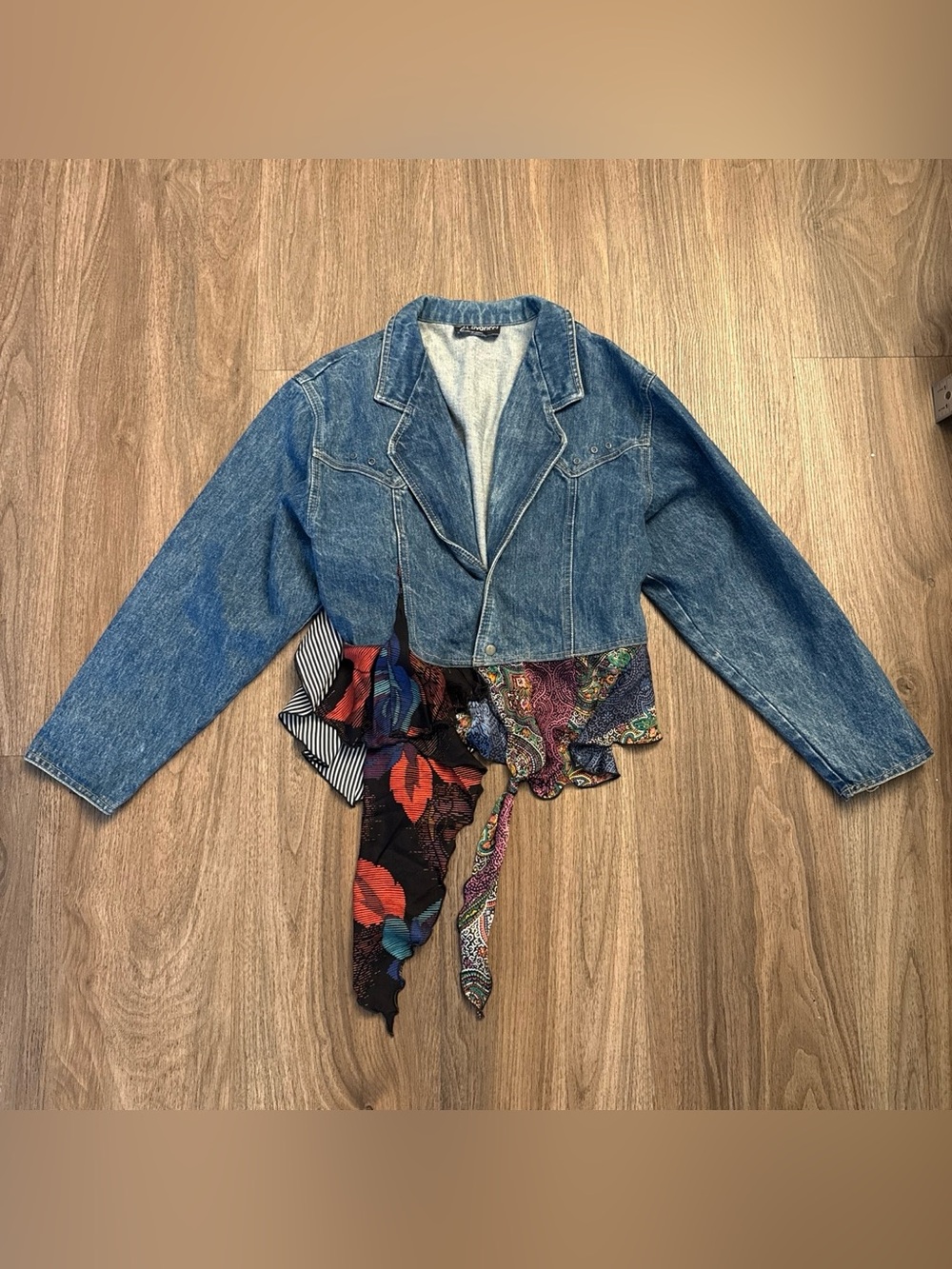 Z. Cavaricci 1990s Blue denim jacket with multicolored floral and paisley print